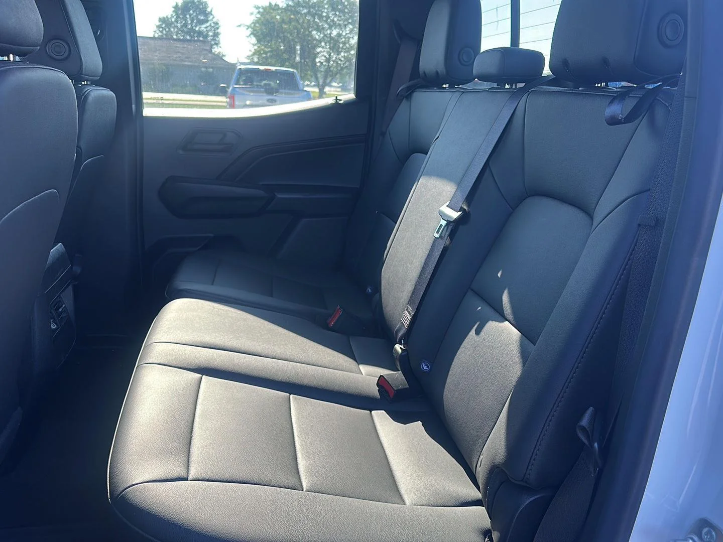 Used 2024 Summit White Chevrolet 4WD Trail Boss image 12