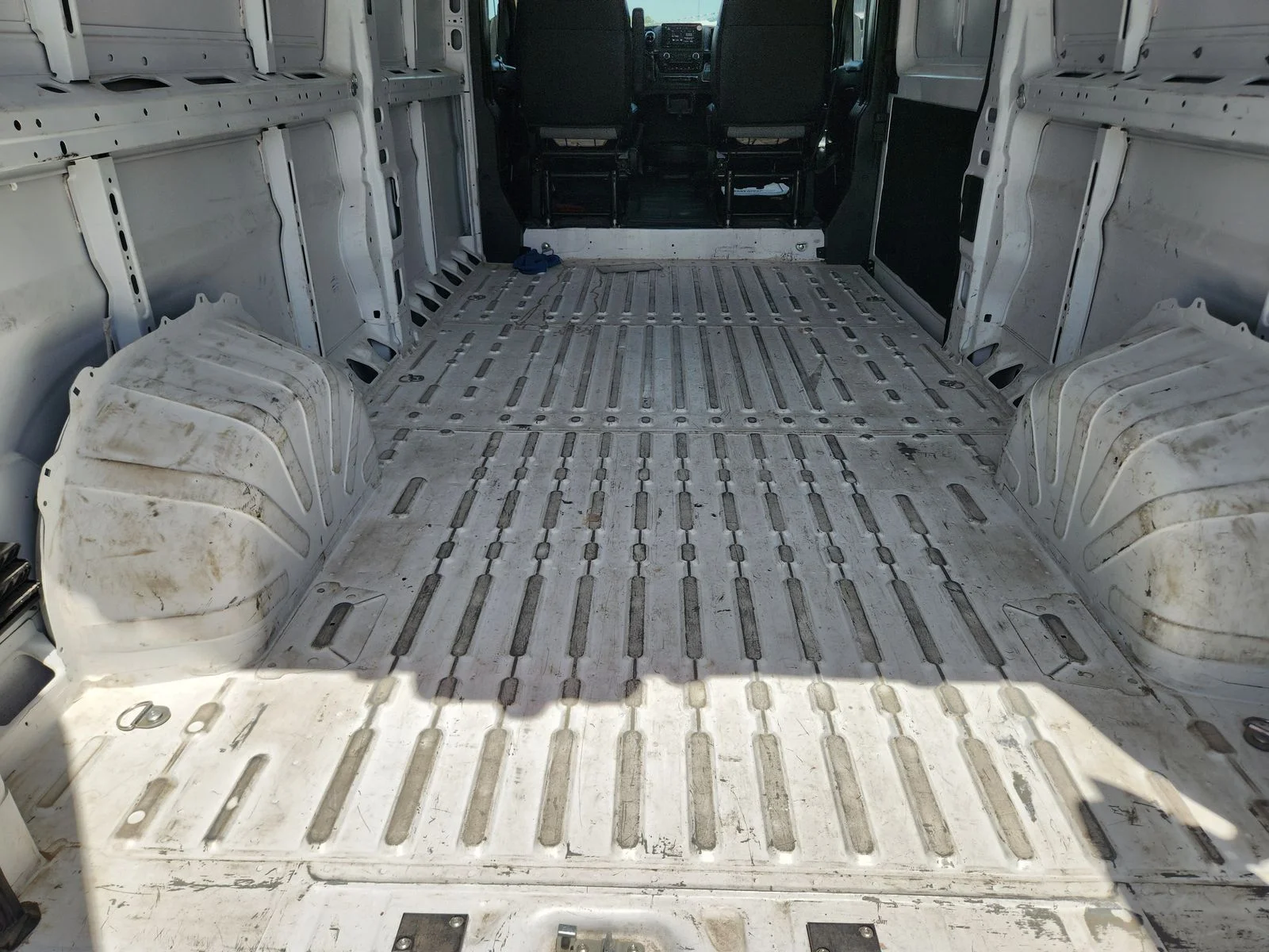 Used 2023 White Ram High Roof image 30