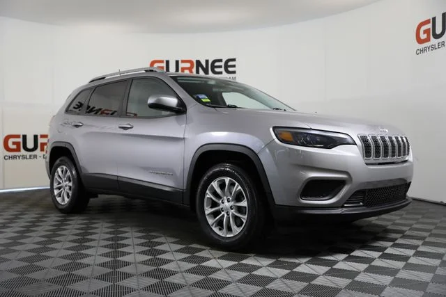 Used 2020 Silver Jeep Latitude image 19