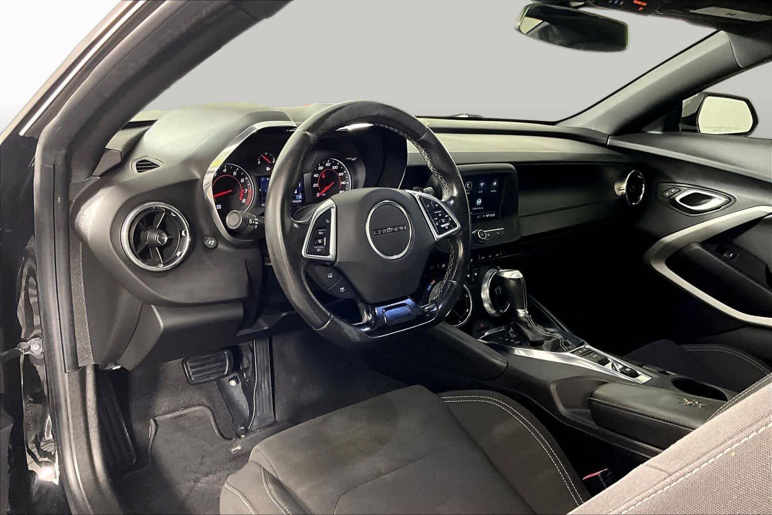 Used 2019 Black Chevrolet 1LT image 16