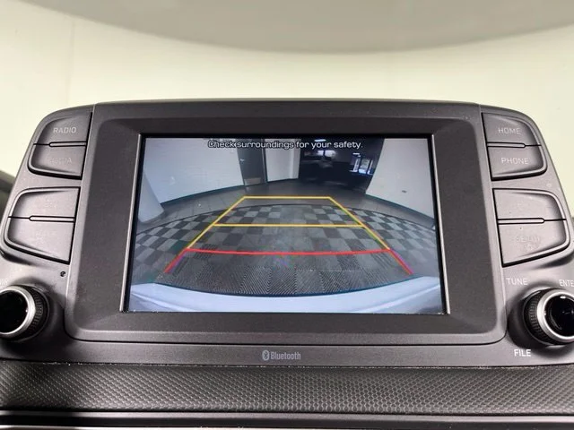 Used 2019 White Hyundai SE image 27
