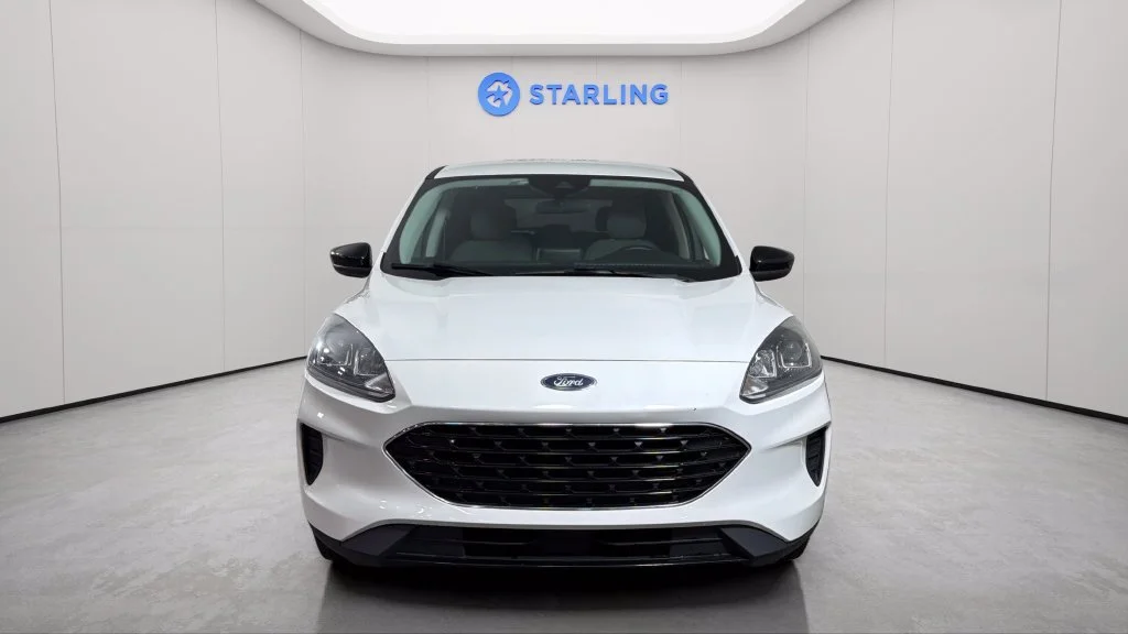 Used 2022  Ford SE image 15