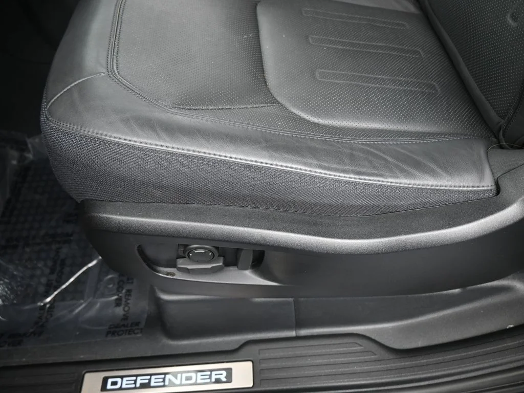 Used 2023 Black Land Rover X image 14