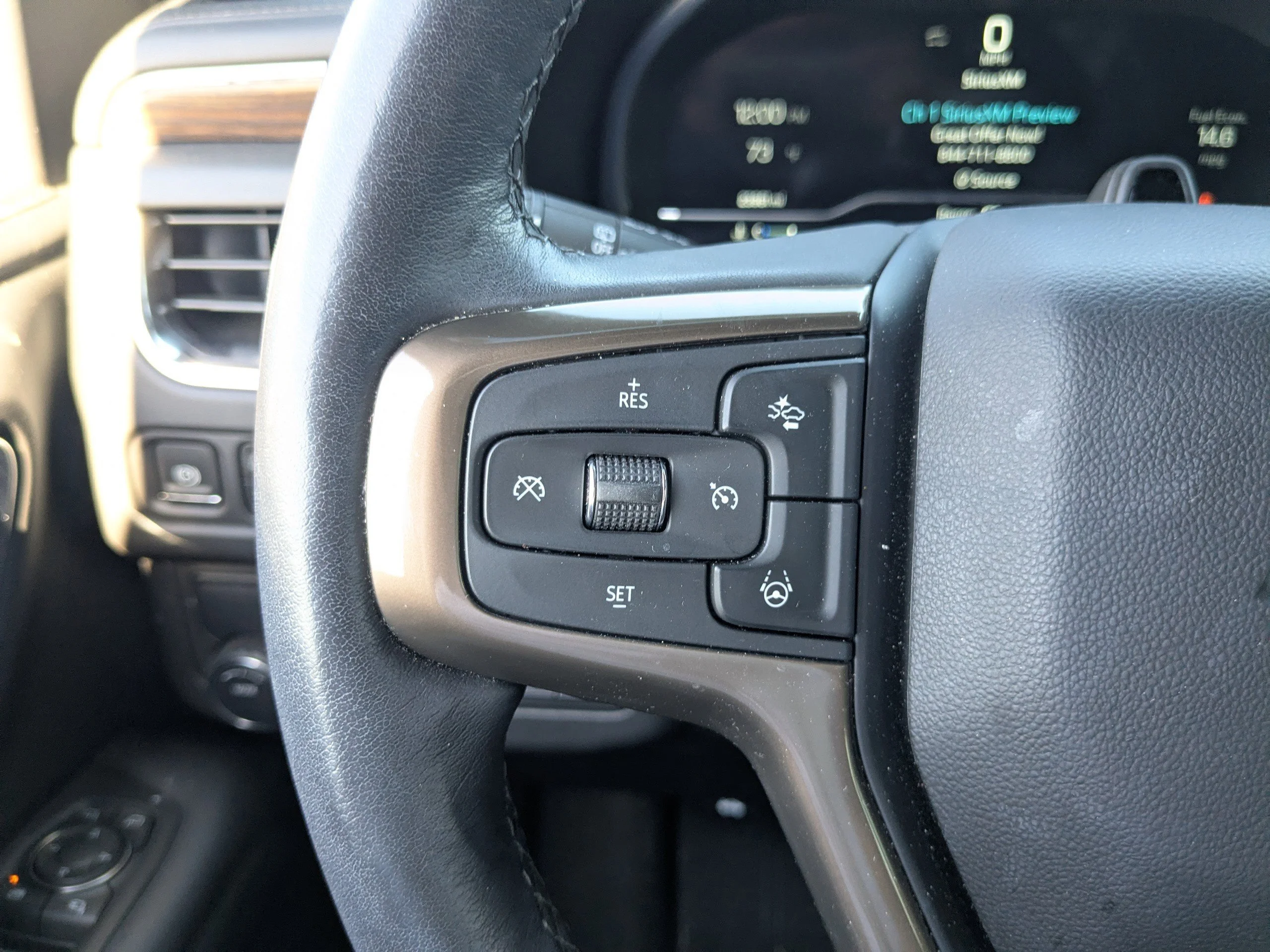 2024 Chevrolet Suburban High Country - Photo 23
