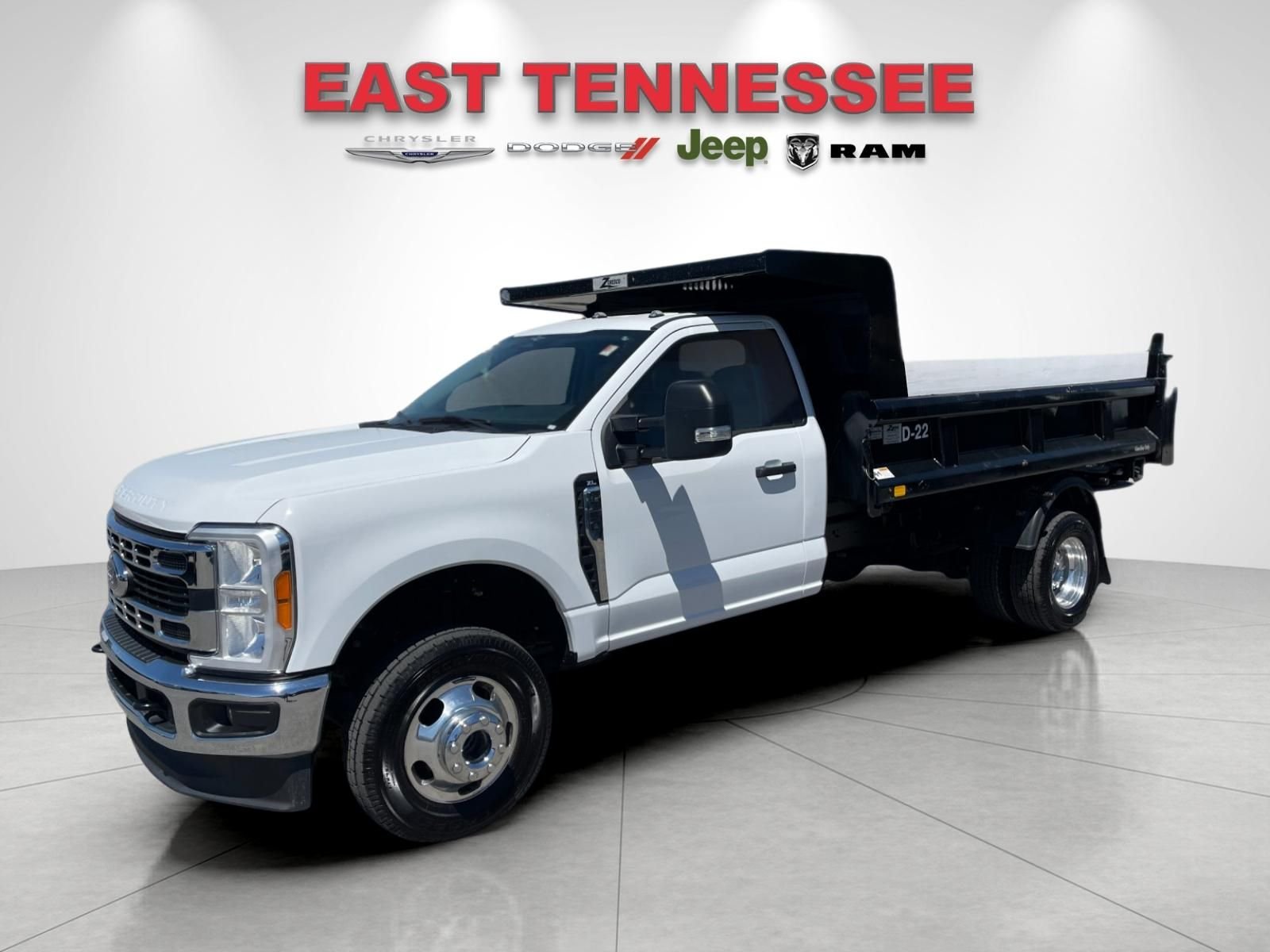 Used 2023 White Ford XL image 7