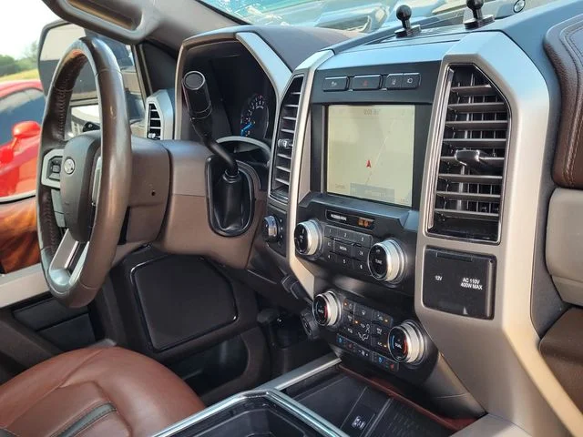 Used 2020  Ford King Ranch image 25