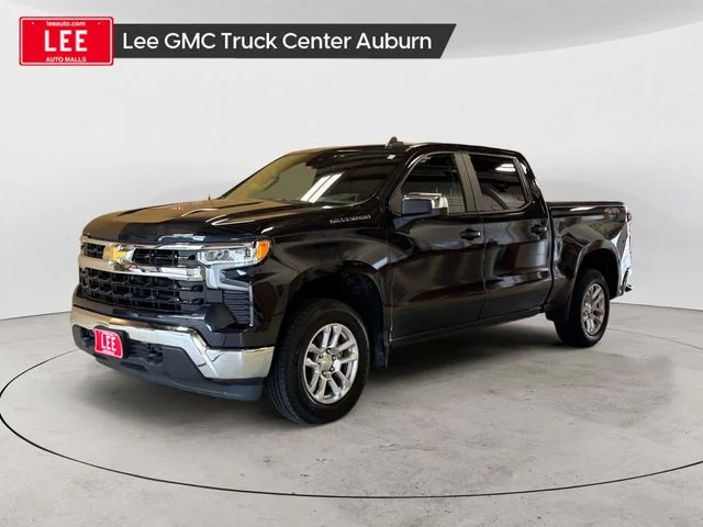 Used 2022 Gray Chevrolet LT image 1