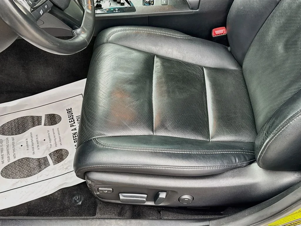 Used 2013 Gray Toyota XLE image 24