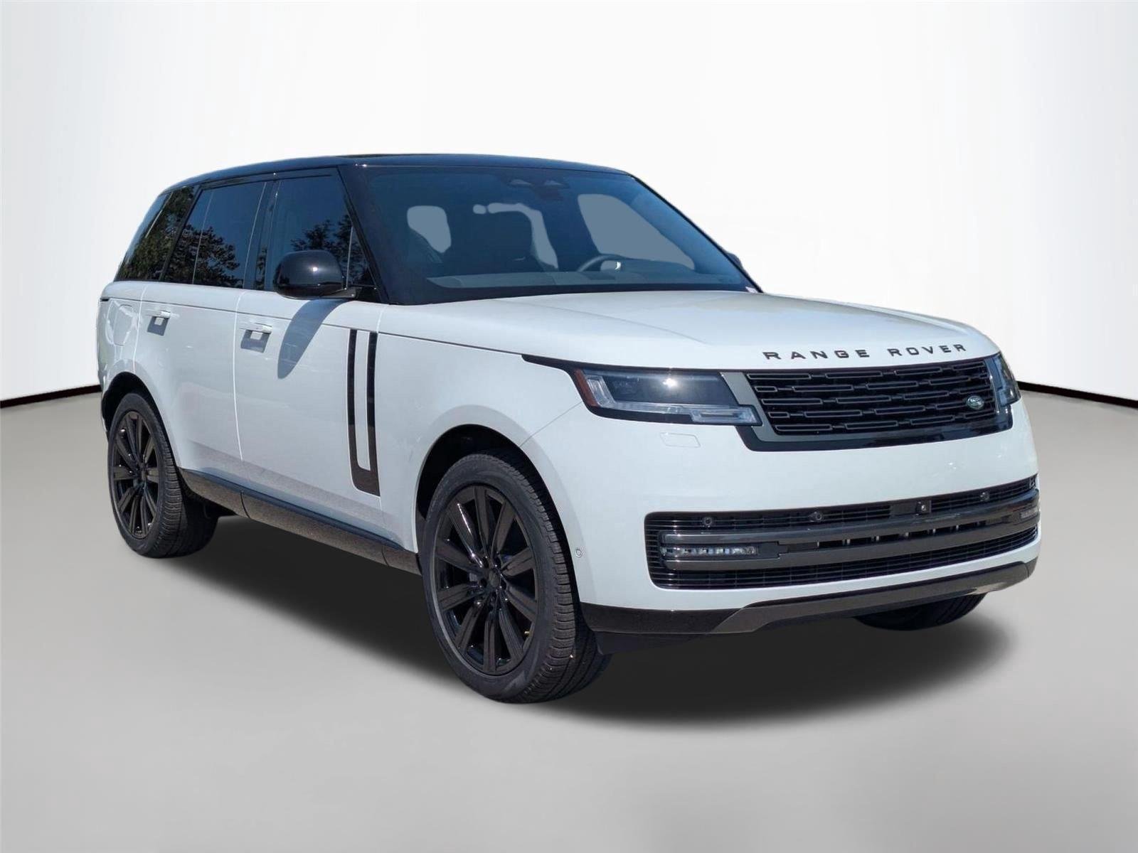 New 2026 Fuji White Land Rover SE image 3