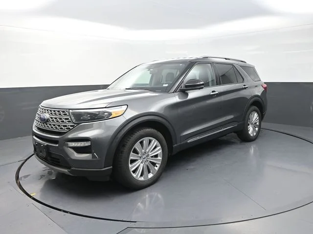 Used 2023 Gray Ford Limited image 3