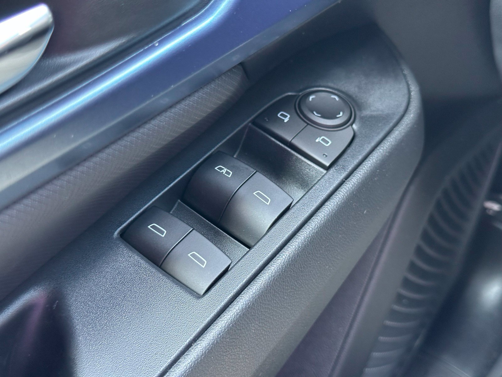 2026 Chevrolet Equinox EV 2LT - Photo 34