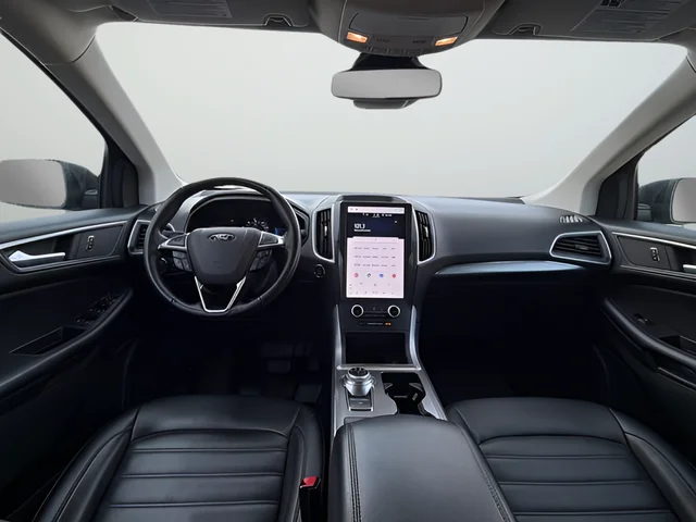 2022 Ford Edge SEL - Photo 12