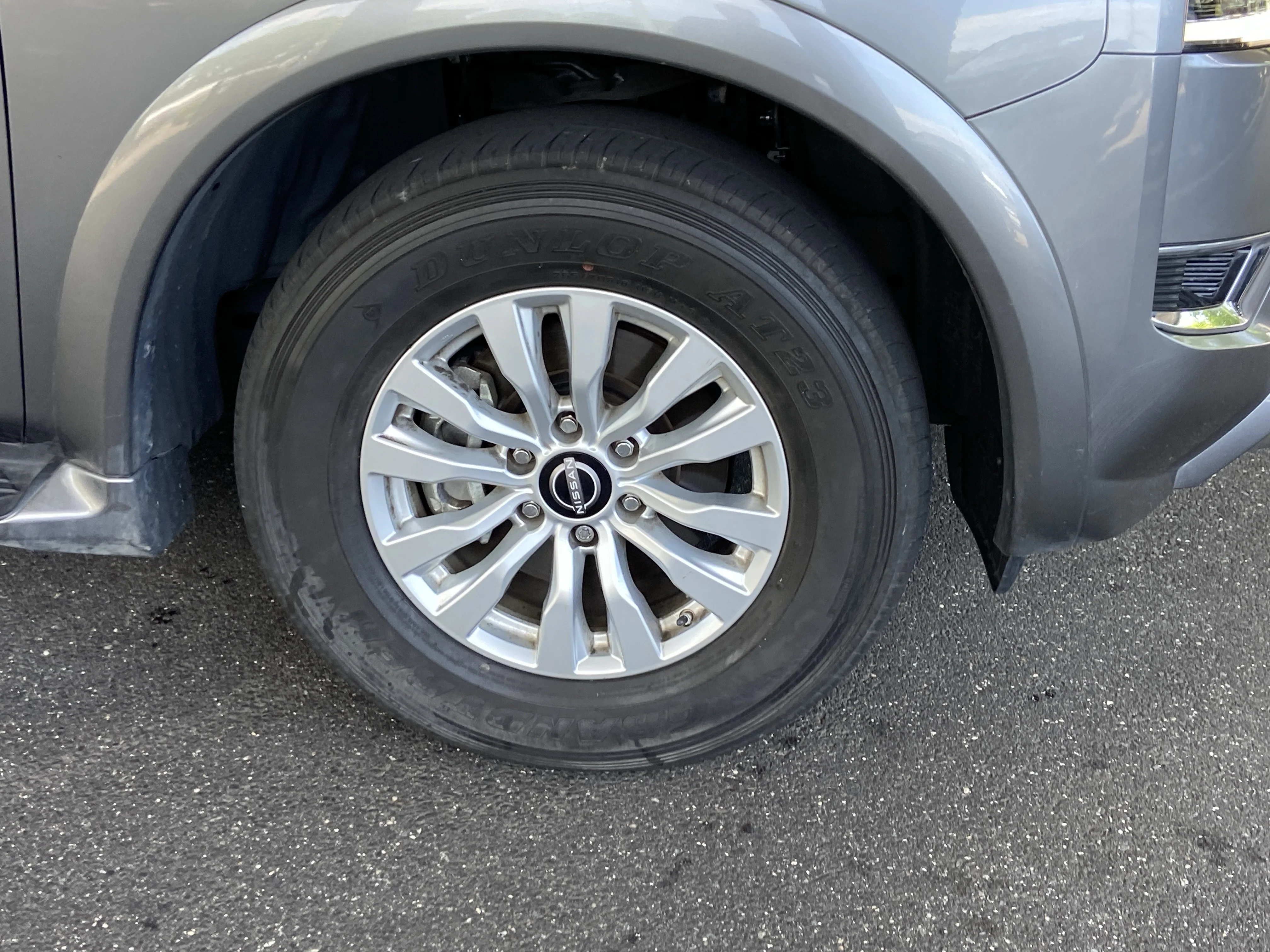 2023 Nissan Armada SV - Photo 9