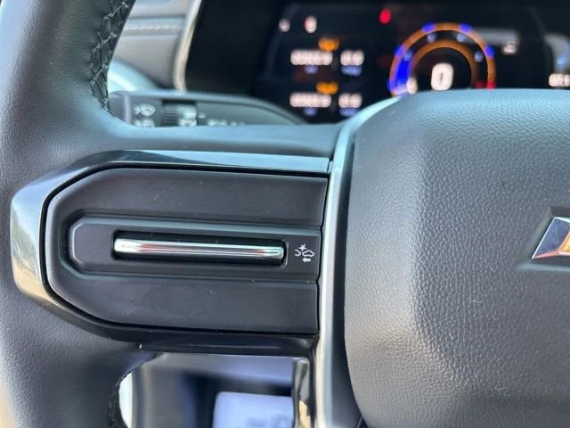 2024 Chevrolet Colorado LT - Photo 12