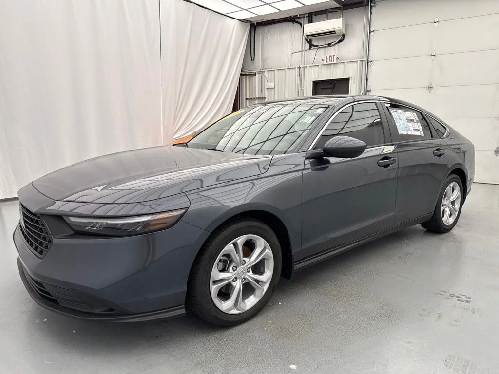 New 2026 Meteorite Gray Metallic Honda LX image 3