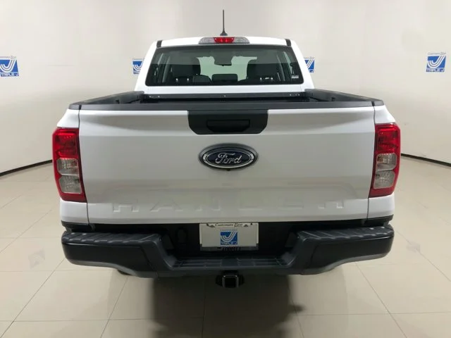 New 2025 OXFORD WHITE Ford XL w/STX Package Super Crew Cab image 17