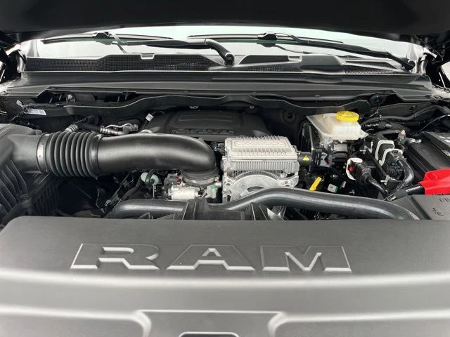 New 2026 Diamond Black Crystal Pearl-Coat Exterior Paint RAM Express image 22