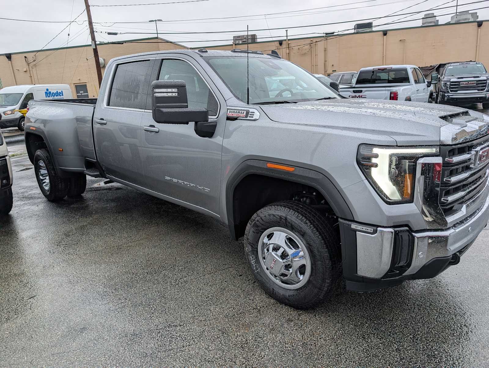 2026 GMC Sierra 3500HD SLE - Photo 6