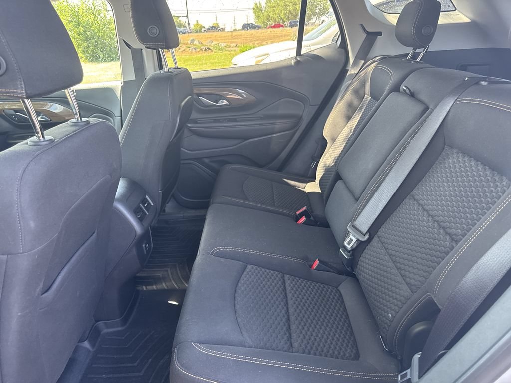 Used 2019 SUMMIT WHITE GMC SLE image 10