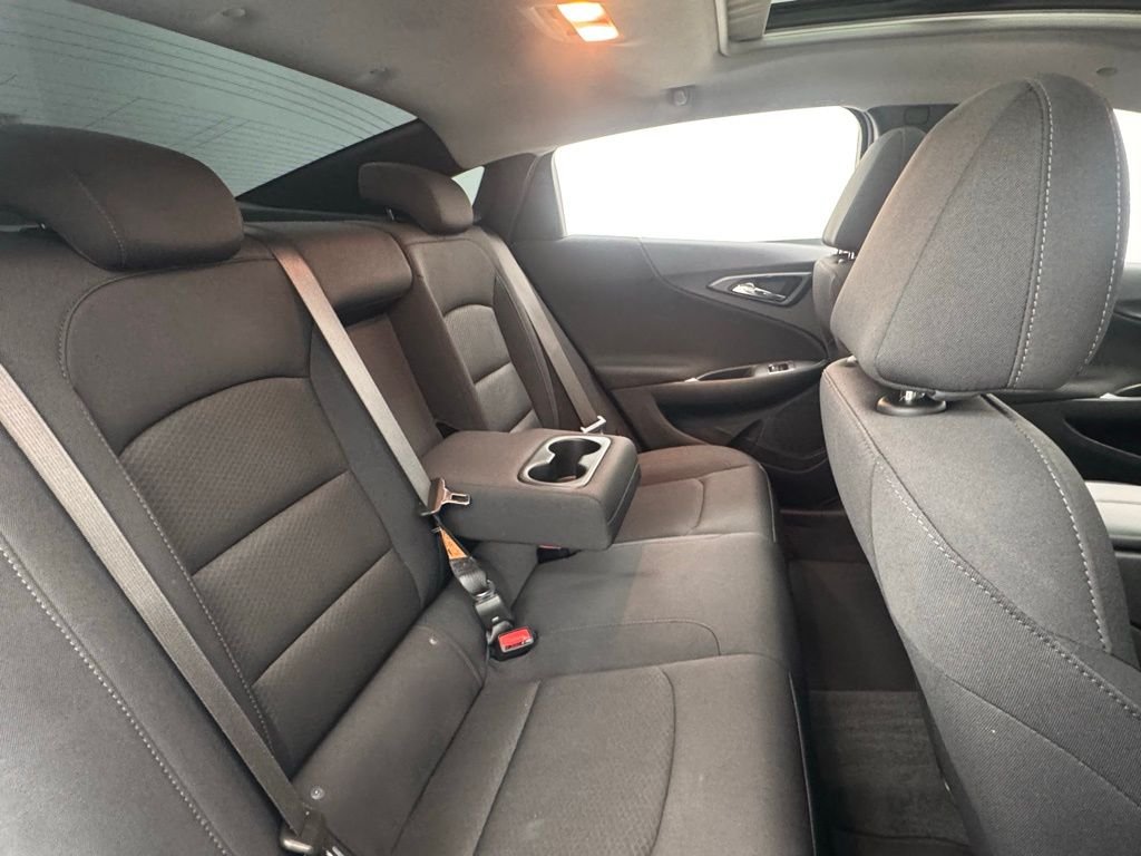 Used 2024 Summit White Chevrolet LT image 34