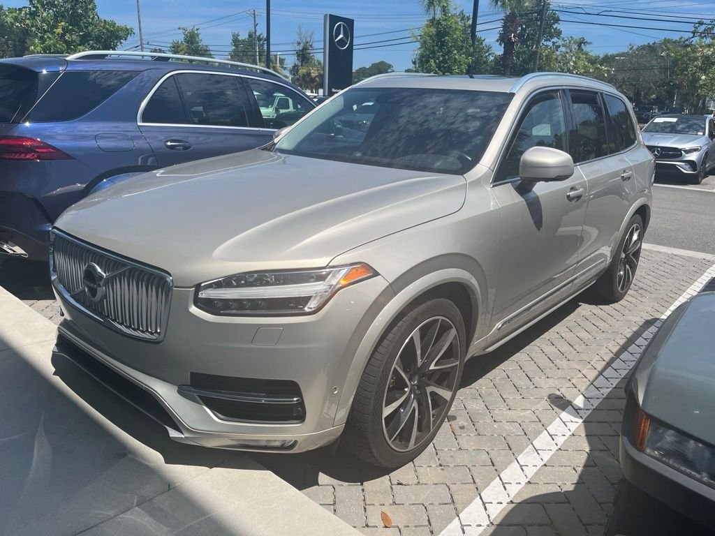 Used 2018  Volvo T6 Inscription image 1