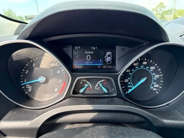 Used 2014 Gray Ford SE image 12