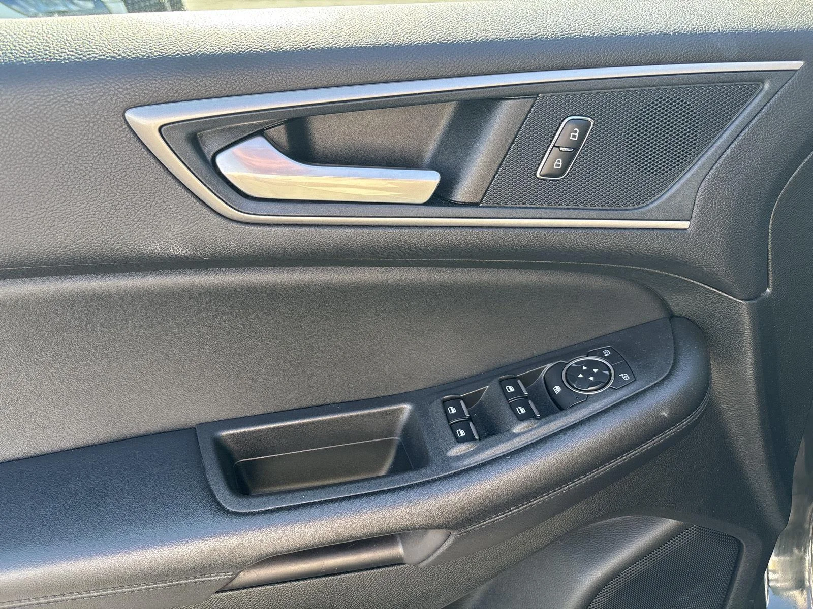 Used 2023 Forged Green Metallic Ford SEL image 7