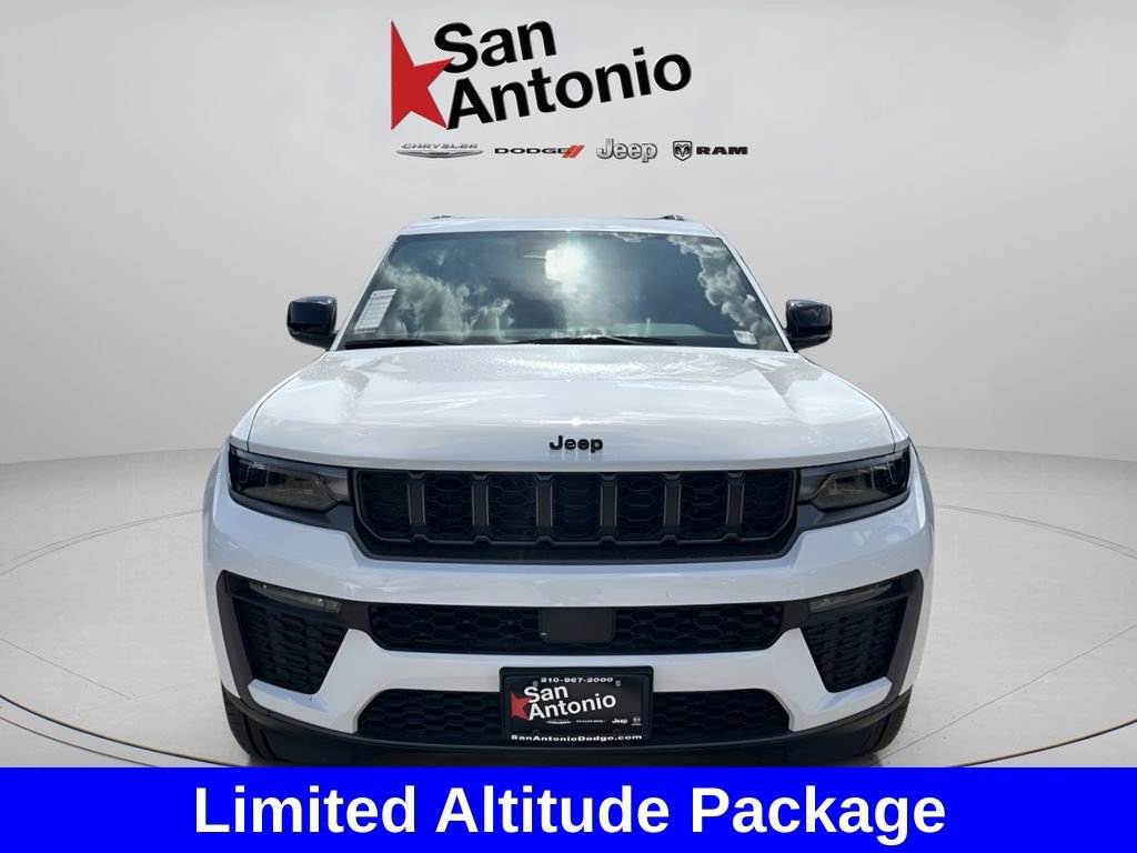 New 2026 Bright White Clear-Coat Exterior Paint Jeep Limited image 4