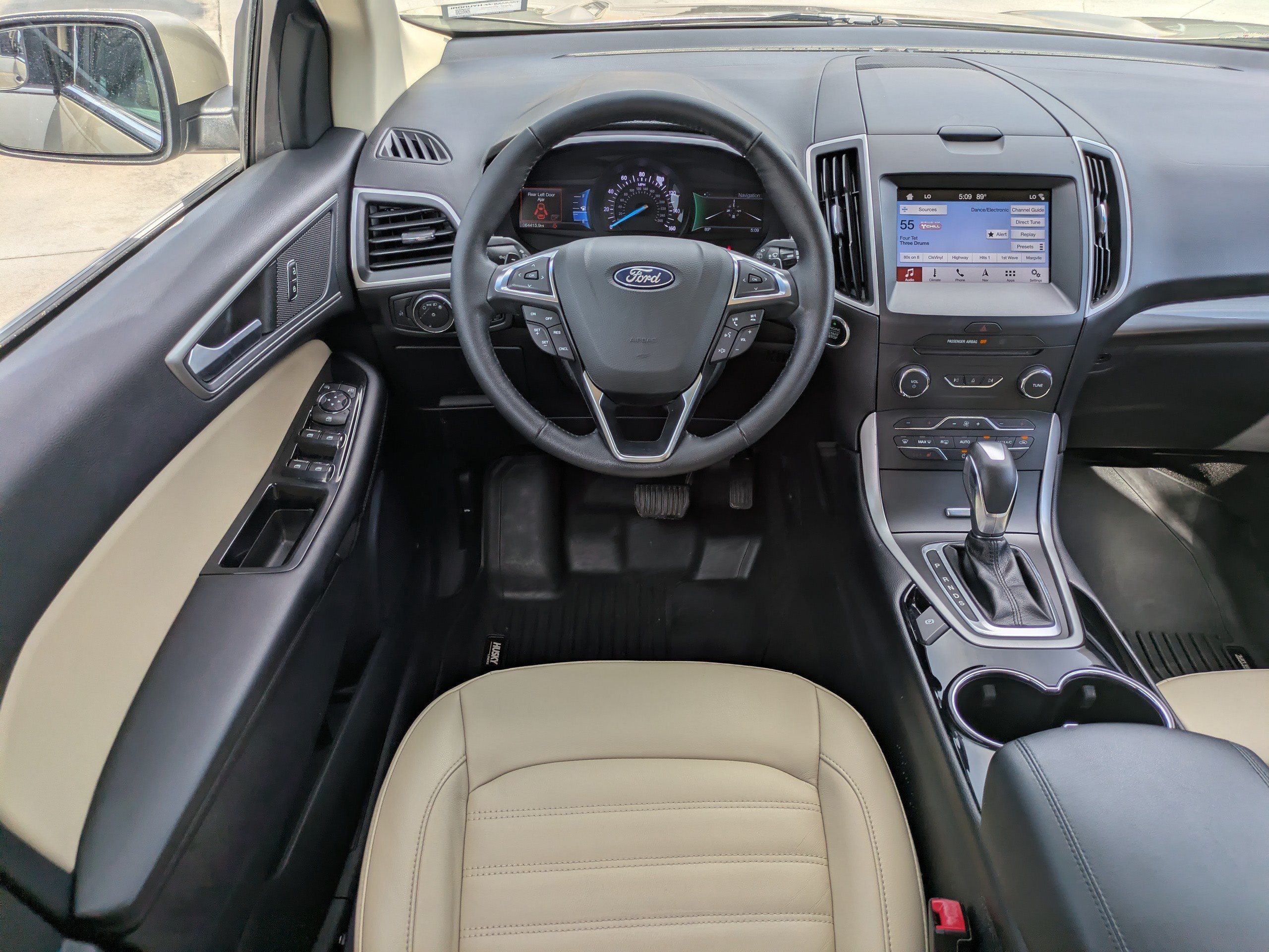 Used 2018  Ford SEL image 14