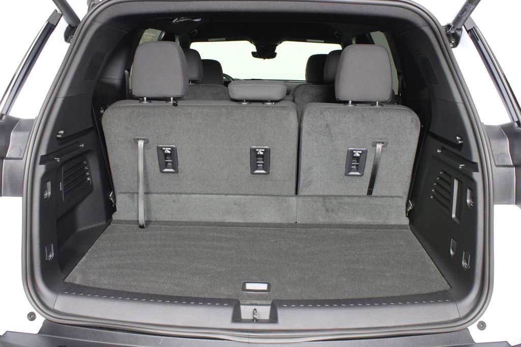 2026 GMC Acadia Elevation - Photo 7