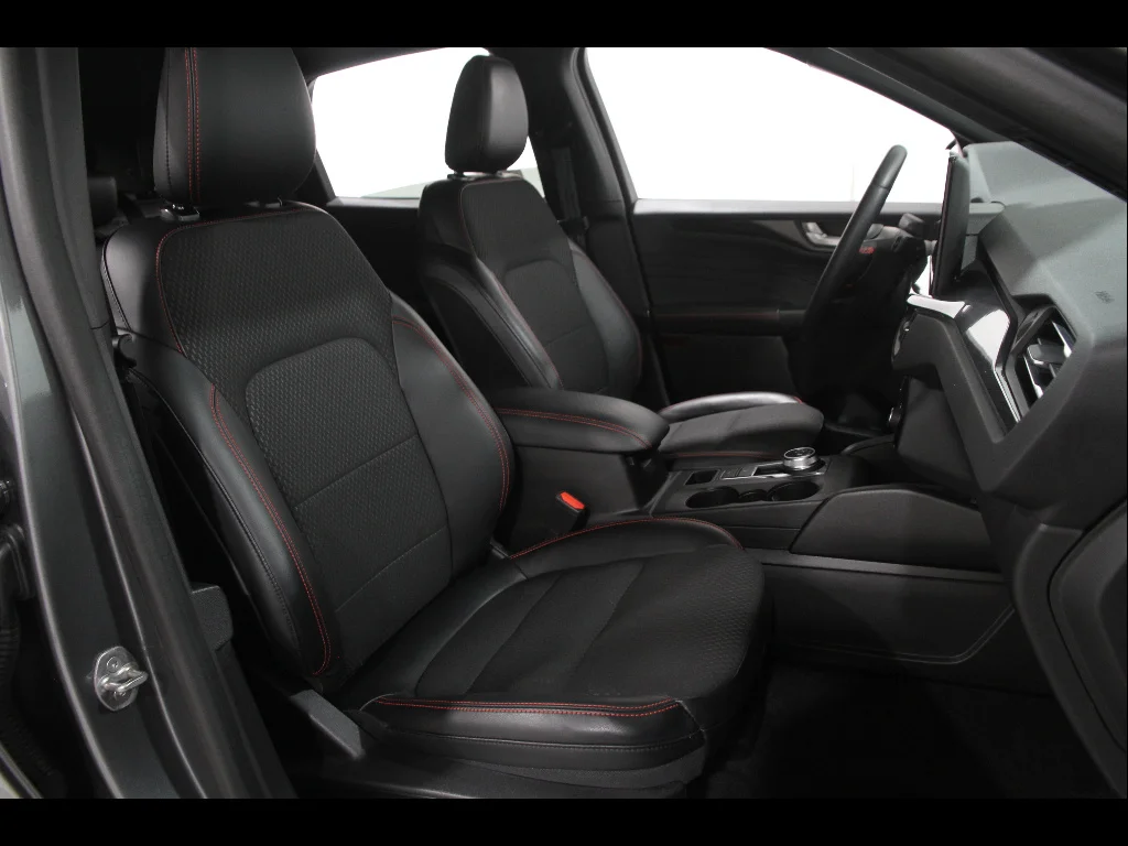 Certified Used 2023 Carbonized Gray Ford ST-Line Select image 17