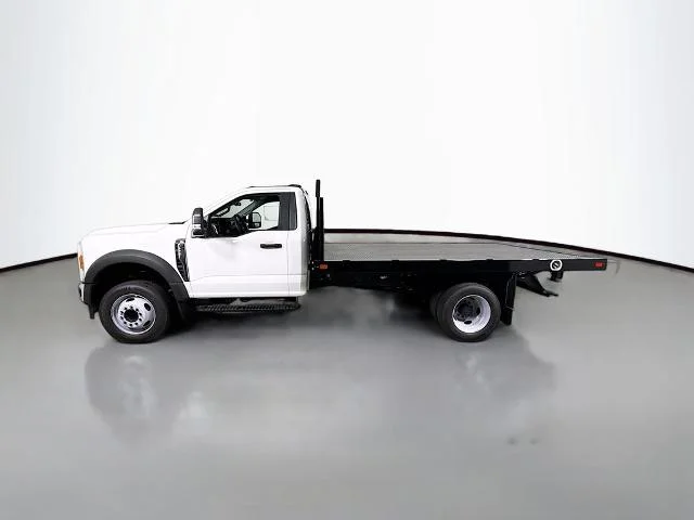 New 2025 Oxford White Ford F-450® XL image 30
