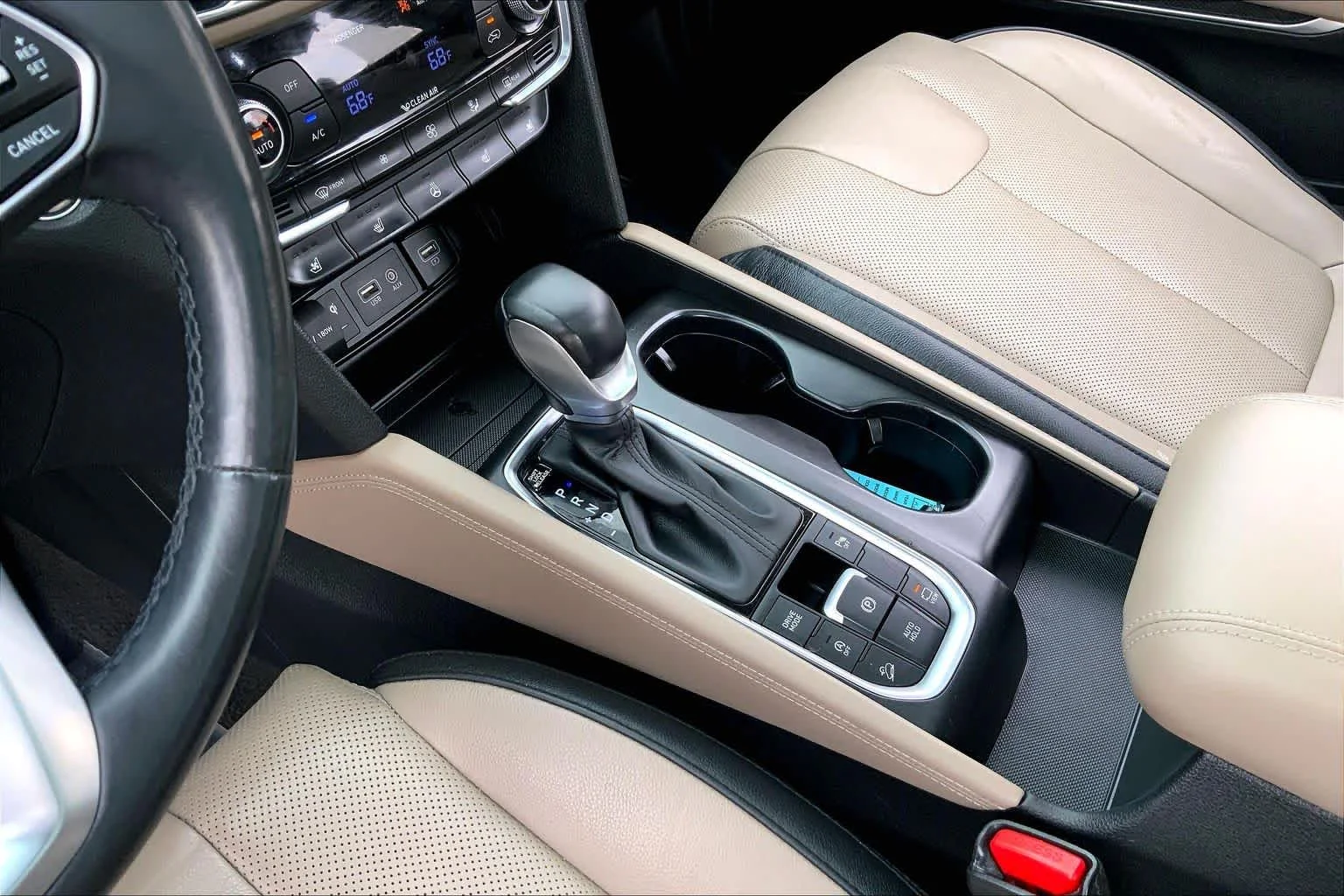 Used 2019 Quartz White Hyundai Ultimate image 17
