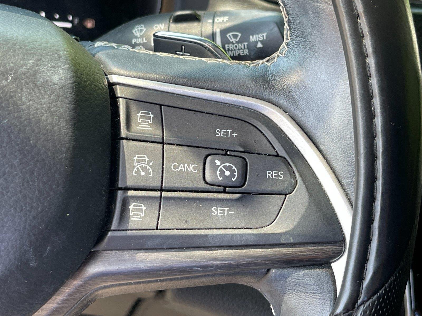 Used 2021 Baltic Gray Metallic Clearcoat Jeep Limited image 20