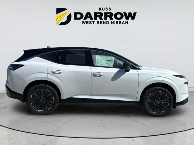 New 2026 Everest White Pearl TriCoat / Super Black Two-tone Nissan Platinum image 6