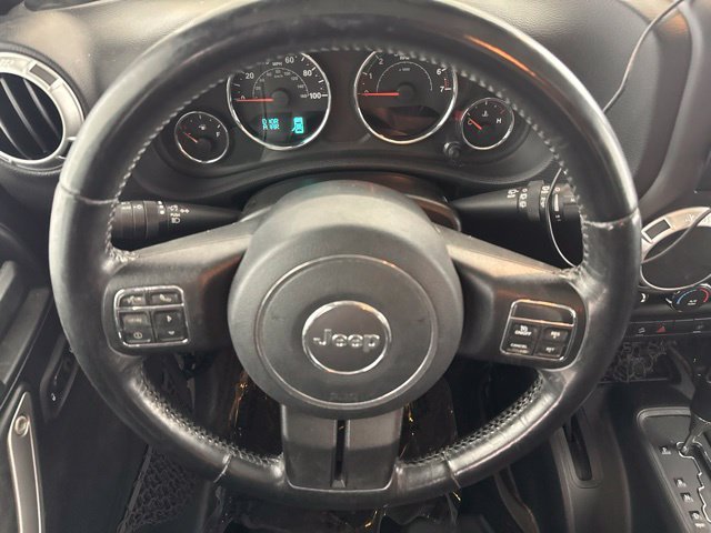 Used 2016 Silver Jeep Unlimited Sahara image 29