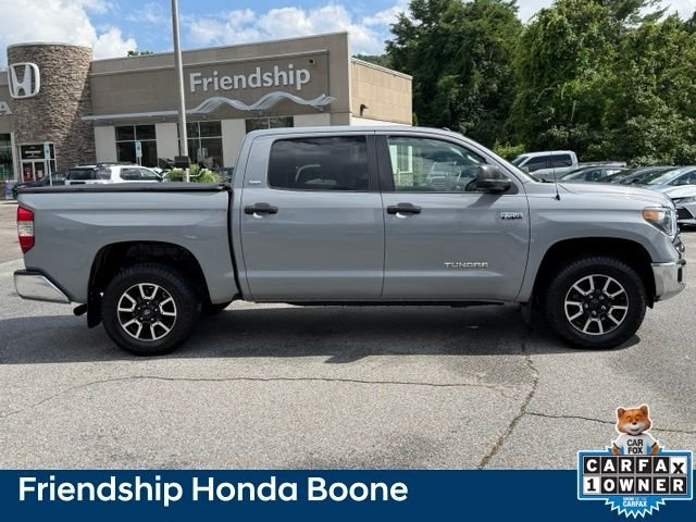 Used 2019 Gray Toyota SR5 image 4
