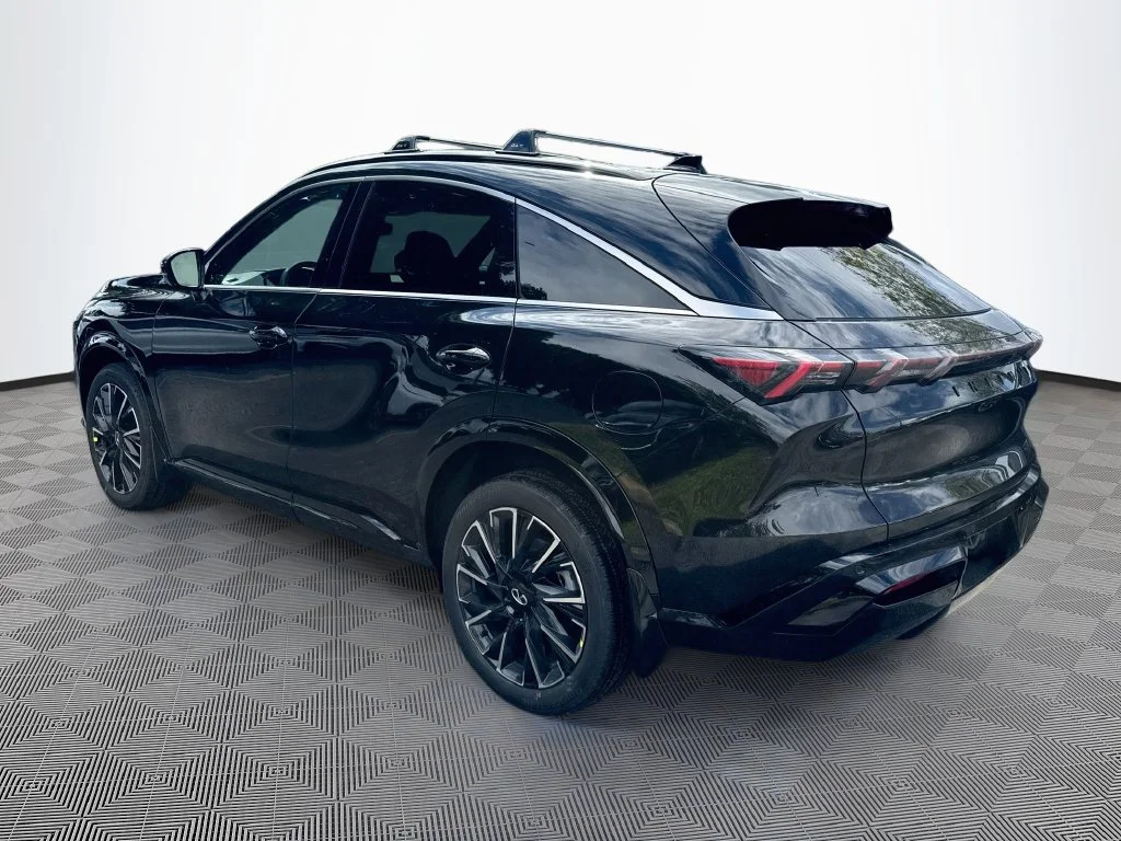 New 2027 Black INFINITI AUTOGRAPH image 7
