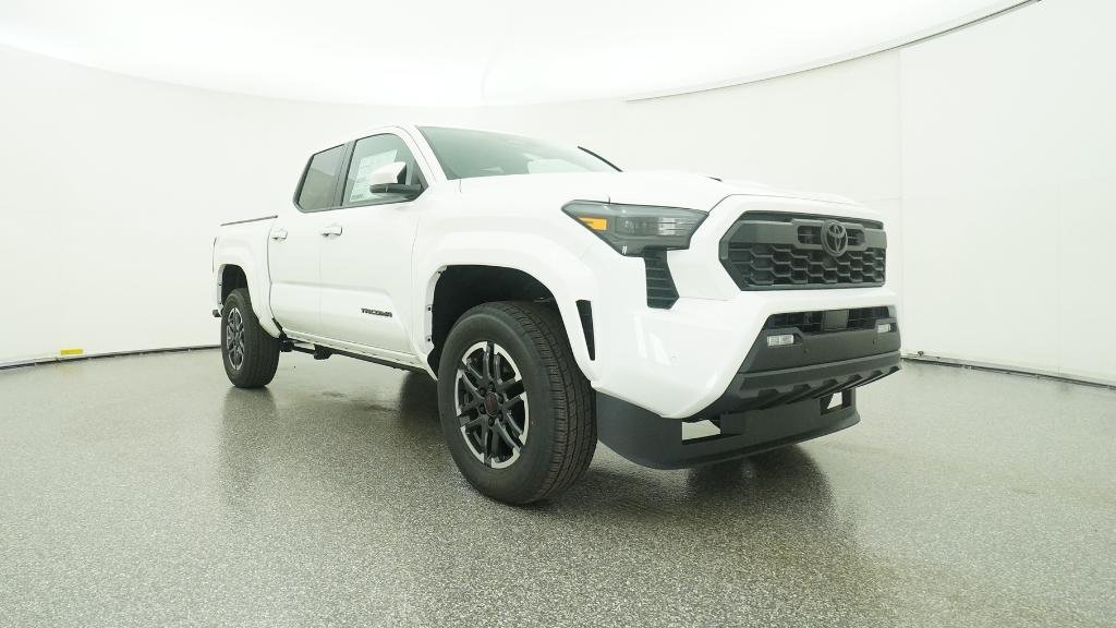 2026 Toyota Tacoma TRD Sport - Photo 13