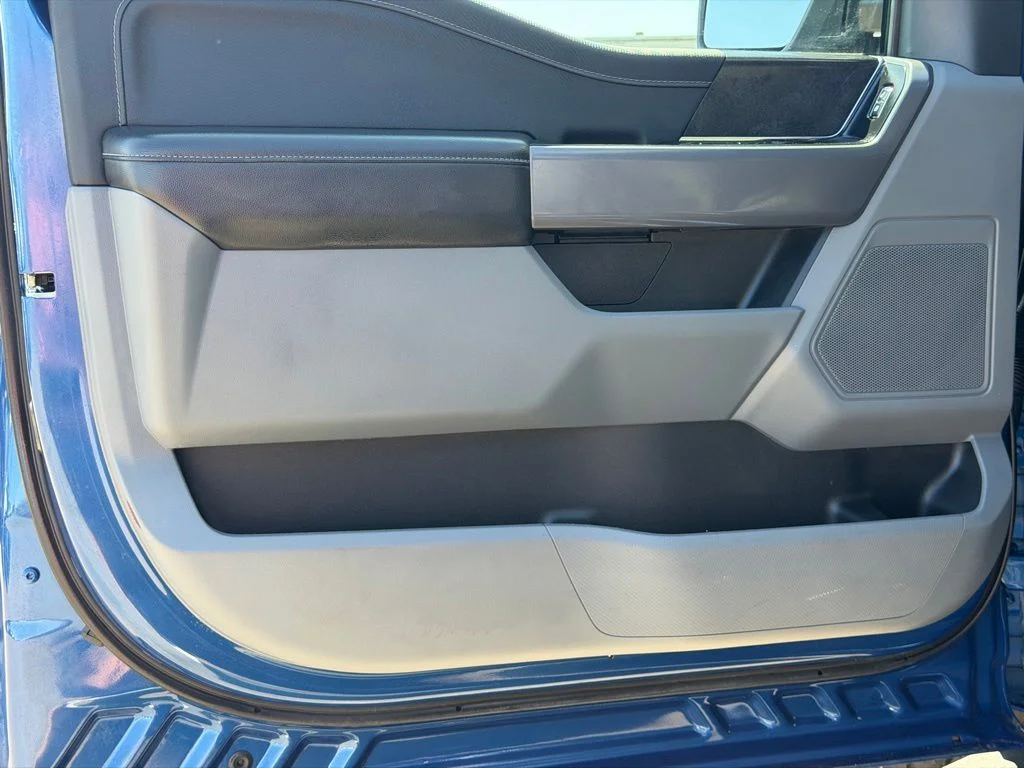 Used 2025 Blue Ford XLT image 20
