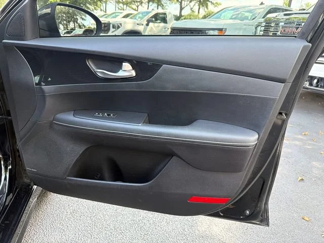 Used 2023 Black Kia GT-Line image 14