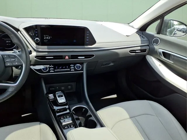 Used 2022 Gray Hyundai Limited image 12