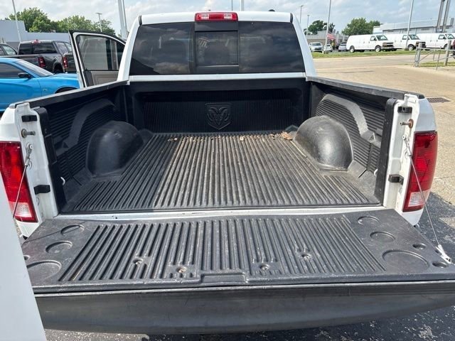 Used 2010 Bright White Clearcoat/Mineral Gray Metallic CC Ram SLT image 21