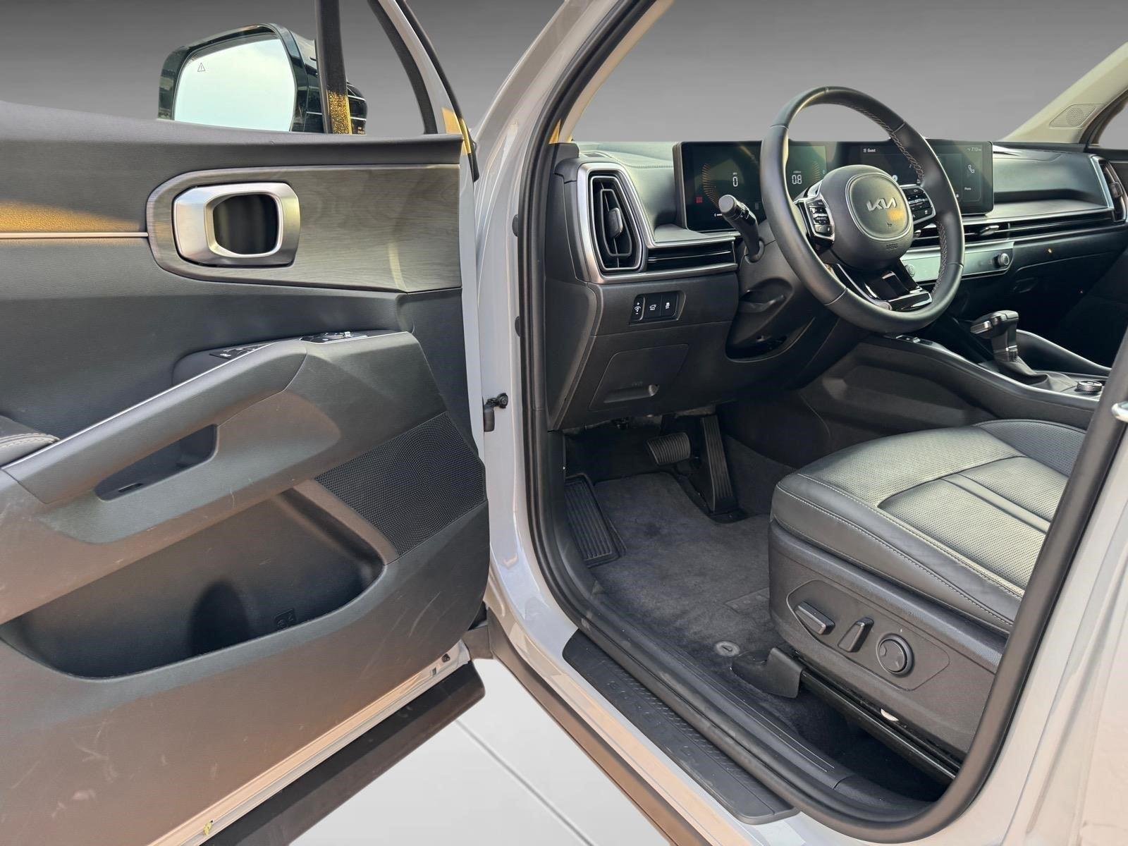 Used 2024 Wolf Gray Kia X-Line EX image 22