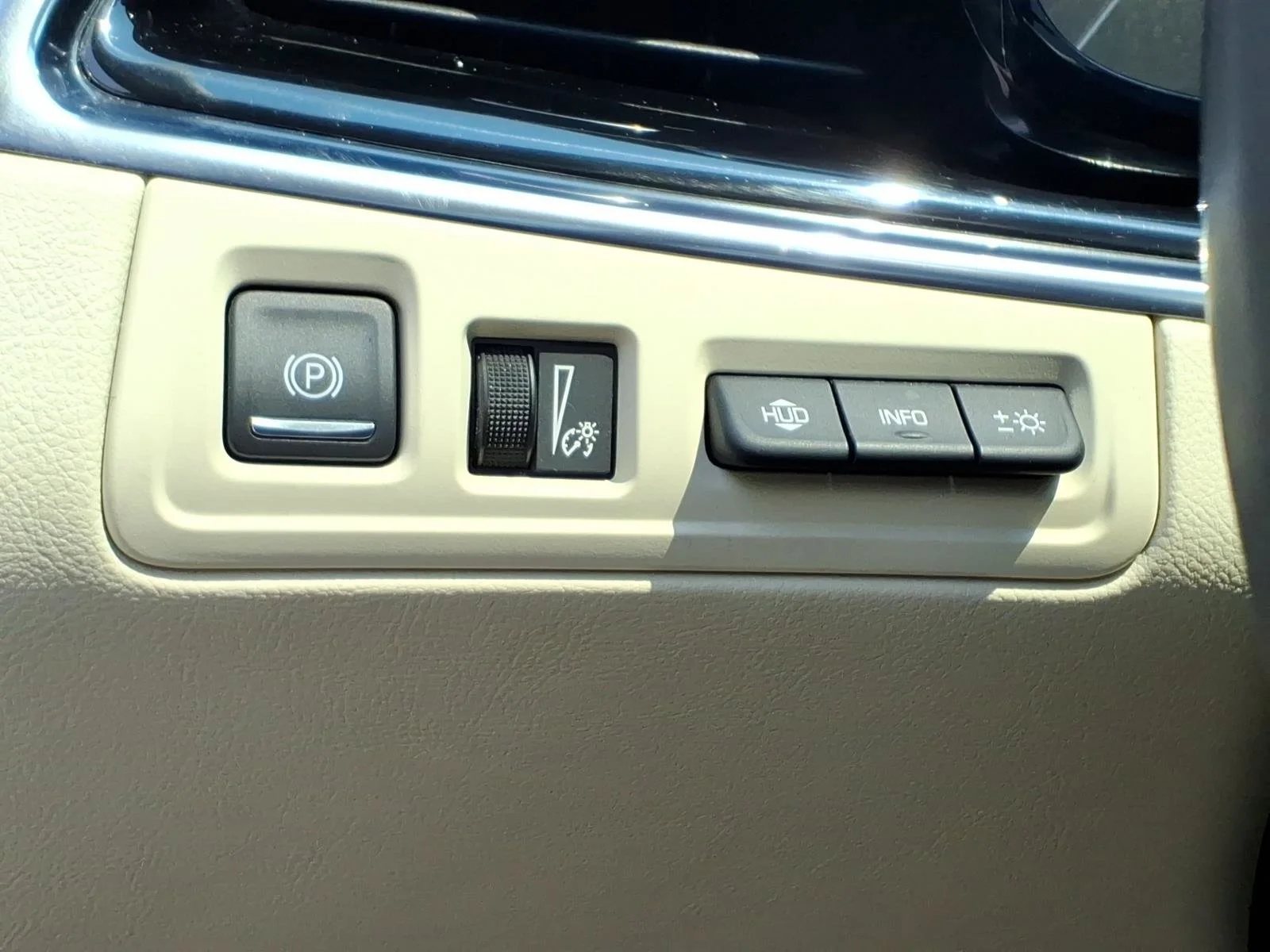 Used 2021 Satin Steel Metallic Cadillac Premium Luxury image 21