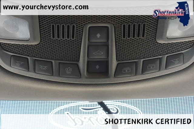Used 2018 White Ford Lariat image 39