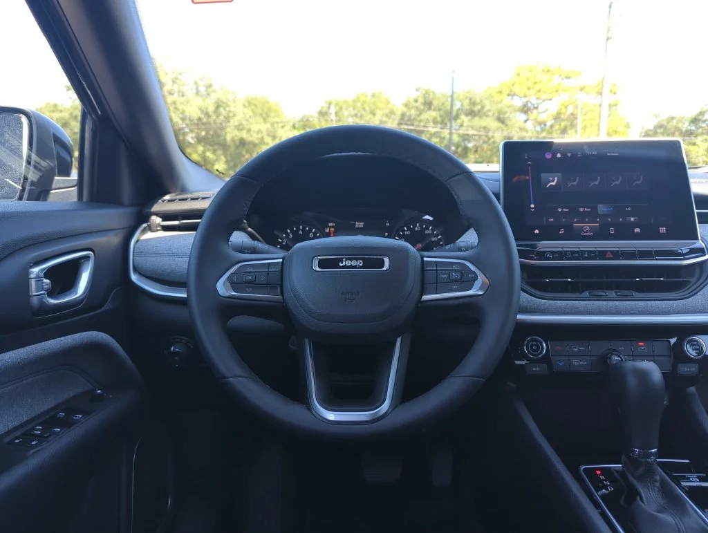 Used 2024 Gray Jeep Latitude image 17