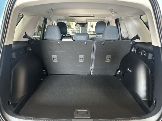 New 2026 Robin