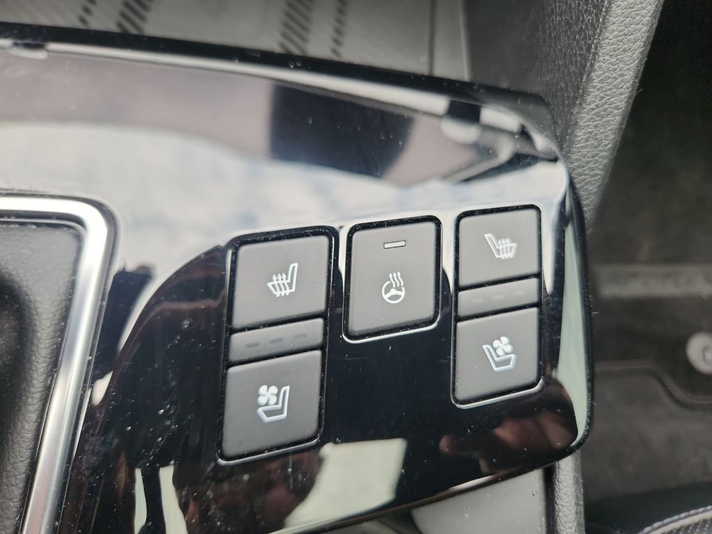 Certified Used 2024 White Kia X-Pro Prestige image 25