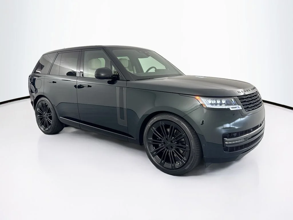 New 2026 British Racing Green Land Rover SE image 3